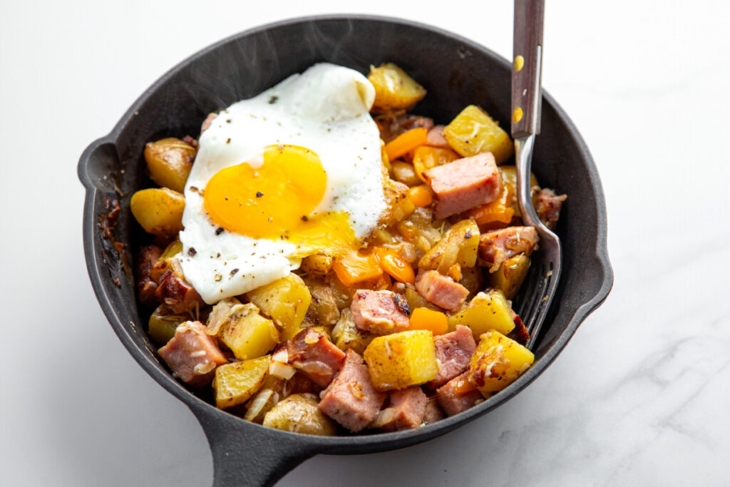 Applewood Smoked Ham and Potato Breakfast Skillet